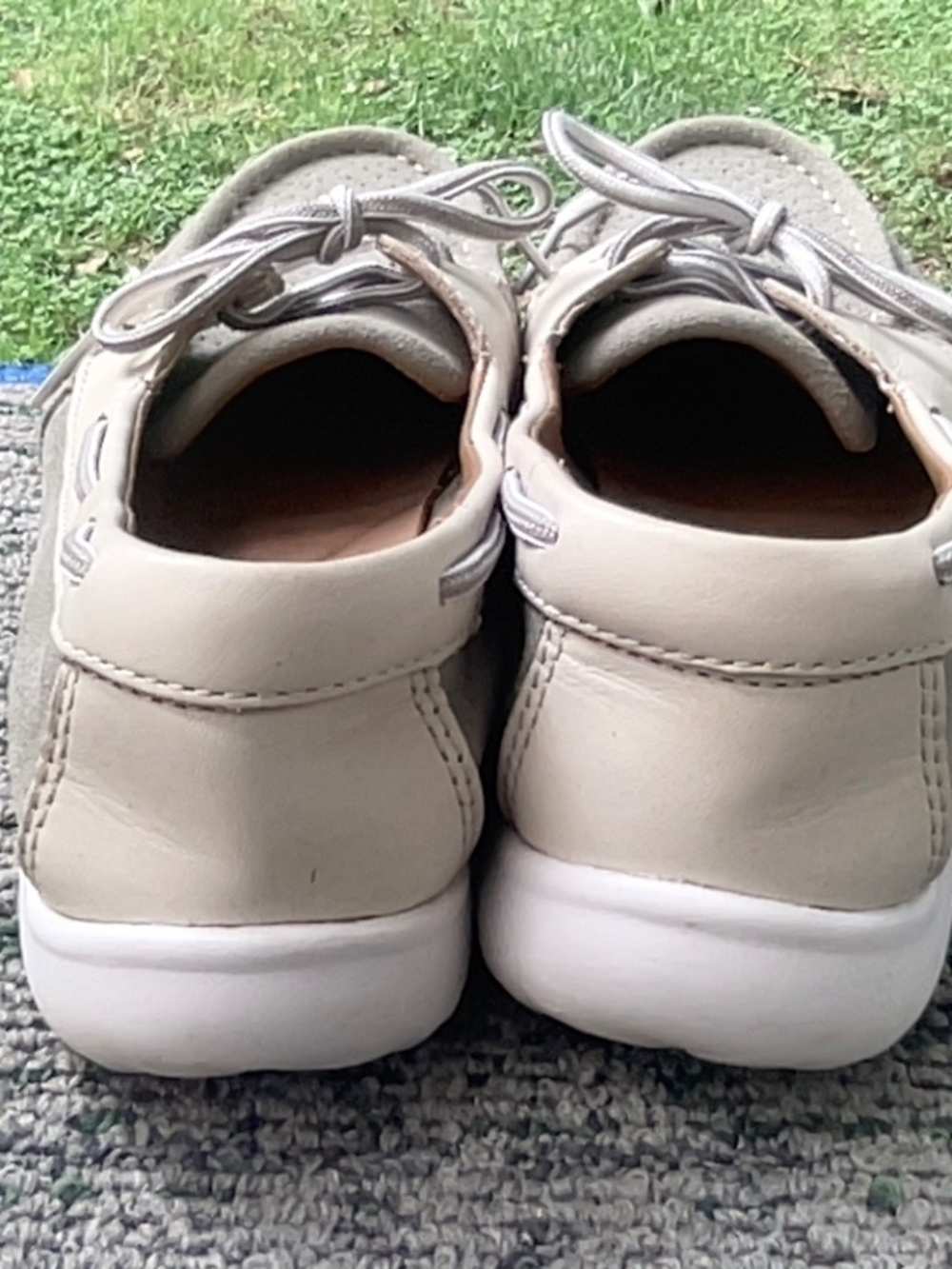 Women's Slip on shoes - Picture 2 of 7